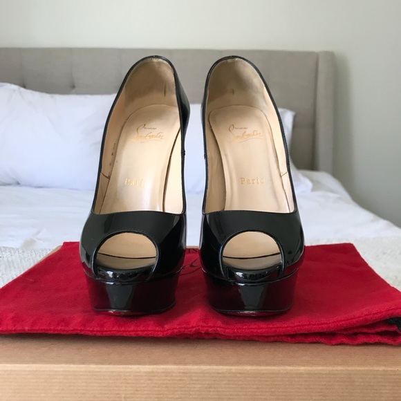 SOLD Louboutin Sandals - Picture 5 of 8